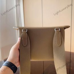 Women Bags Classic Shoulder Messenger Bag Fashion Shopping Satchels Bags Hobo Handbag Luxury Designer Purses Flap Wallet Tote 230919