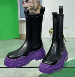 Botas de luxo botas outono e inverno couro genuíno sola grossa chelsea botas de couro à prova dwaterproof água plataforma venda quente botas de tubo de fumaça moda masculina mulher única bota