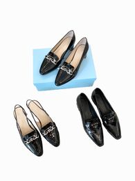 Women Concise Fashion Ankle Strap High chunky Heels Patent leather Luxury designer Shoes WomanTriangle logo chain Buckle Pumps High Quality casual shoes PR