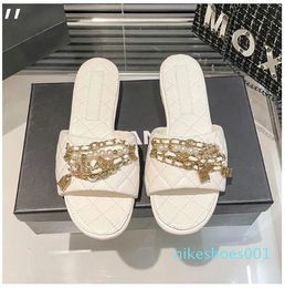 Designers Fashion Slippers Thick Sole Flat Pearl Chain Buckle Slides TPU Comfort Sandals For Ladies Lovers Couples Shoes Outdoor Beach