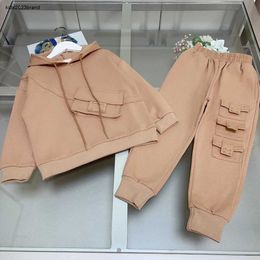 designer Autumn Set fashion Tracksuits for boy girl Size 110-160 CM 2pcs Multiple flap pockets adorn hoodies and pants Sep20