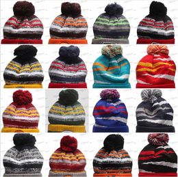 2023 New Women's Winter Warm Beanies with Pom Fashion Street Out Door All Team Football Cuffed Knit Hat Men's Striped Desinger Skull Knitted