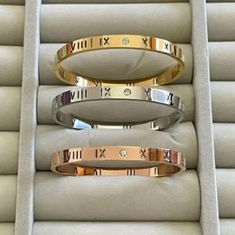 High quality titanium steel bracelet, classic Roman numeral letters, zircon couple bracelet jewelry, gift for friends