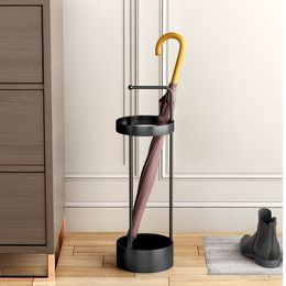 Umbrella Stands Nordic Parasol Holder Iron Frame Stand Stable Chassis Beautiful And Fashionable Light Luxury Storage Rack 230920