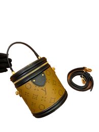 Designer leather presbyopia bucket bag lady's bag 2023 new fortune cylinder bag summer one-shoulder slant bag