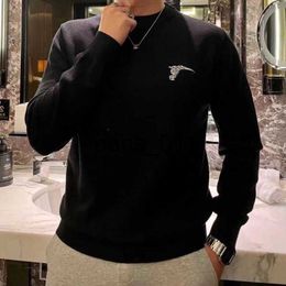 Mens Sweaters High Version Burb Sweater Mens Sweatshirt War Horse Embroidered Hoodie Crewneck Long Sleeve T shirt Warm Knit Wool Sweaters Luxury Clothing for Men and