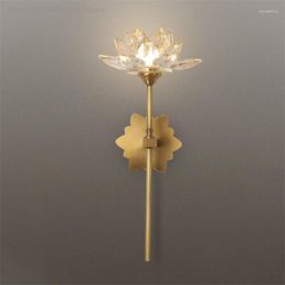 Wall Lamps Luxury Crystal Lamp LED Chinese Style Lotus Shape Bedroom Creative Living Room Decoration Porch Home Deco Mirror