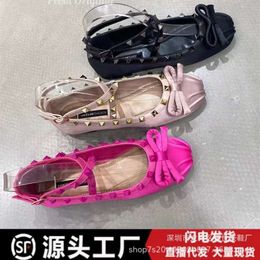 Valentine Flats Satin Ballerinas Tone-on-tone Ballet Studs Rivet Ballet Silk Round Head Flat Sole Shoe Color Strap Flat Heels Shallow Women's Shoe Shoes Dy1wl