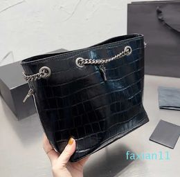 Shoulder Bags Y Letter Designer Bag Women Luxurys Handbag Leather Tote Bag Fashion Black Chain Crossbody Bags Purses