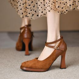 Модельные туфли, весна-лето 2023, женские туфли-лодочки с пряжкой, круглым носком, на толстом высоком каблуке с ремешком на щиколотке, модные массивные вечерние пикантные туфли
