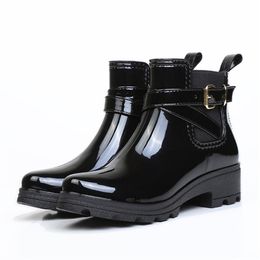 Rain Boots Boots Boots Womene Pu kal bootie rubber Rubber Walking Shoes Girls Fashion Ladies Winter Shoes for Outdize Rainy Day 230920