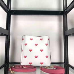 coabg Heart Tote Bag Designer Bags Totes Boston Women Luxury Handbags White Leather Handbag Crossbody Shoulder Purses