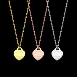 2022 Fashion New T Letter Pendant Necklace Brand Classic Heart Shaped Designer Necklace Men&Women Couple Stainless Steel Necklaces335J