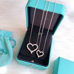 Luxury Designer Necklaces Love heart with diamond necklace Classic Pendant Jewellery Necklacess Couples Party Holiday Gift269g