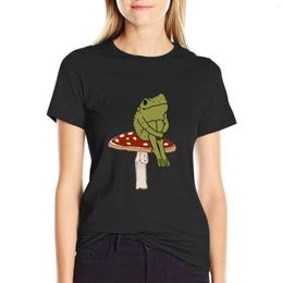 Women's Polos Frog On Mushroom T-Shirt Aesthetic Clothing Anime Woman T Shirt