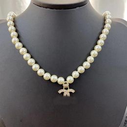 18 style classic Diamonds pearl Necklace French luxury brand C Fashion Necklaces Designers Jewelry Womens Party Chain254R