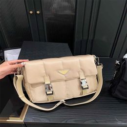 New Designer Women Postman Bag Men Crossbody Bags High Quality Nylon Waterproof Luxury Handbag