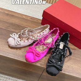 Valentine Ballerinas Tone-on-tone Ballet Flats Satin Studs Rivet Ballet Shoes Flat Shoes Women's Red Shoes 35w4l