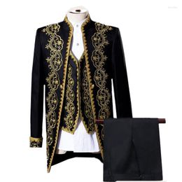 Men's Suits European American Style Men Court Banquet Suit 3piece Black White Fashion Luxurious Gold Lace Embroidery Blazer Pant Vest