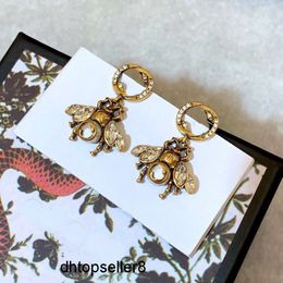 top Designer Earrings Earings bee Chandelier Earrings Dangle letters Pendant Bow Sun Flower Luxury Chandelier Jewelry Earing Design For Women Vintage