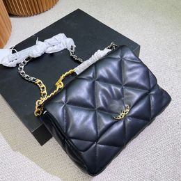 19 Womens Shoulder Bag Soft Lambskin Flap Flap Quilted Diamond Hardware Metal Buckle Luxury Handbag Matelasse Chain Crossbody Bag Shopping Travel Sacoche 25/30cm