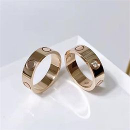 Designer Ring Titanium Steel Silver Love Rings Men and Women Rose Gold Jewellery Couples Christmas Ring Gift Party Wedding Accessori243n