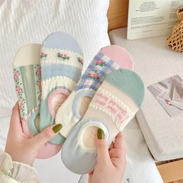 Women Socks Floral Print Cute Sock Slippers Silicone Non-slip Low Cut Boat Ultra-thin Transparent Summer Invisible No Show