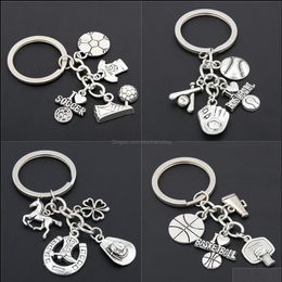 Keychains Fashion Accessories I Love Football Basketball Baseball With Soccer Shoes For Car Purse Bag Cowboy Gift Clover Charms Ke154g