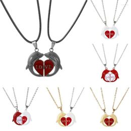 Chains Creative Couple Necklace For Women Charm Hand Holding Love Heart Magnet Attraction Match Fashion Friendship Jewellery