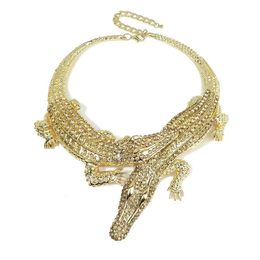 Chokers MANILAI Big Crocodiles Necklaces Inlay Full Rhinestones Women Statement Jewellery Alloy Torques Choker Bib Collar Maxi Necklace 230921