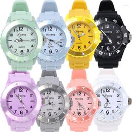 Wristwatches Candy Couple Quartz Digital Watch Fashion Fresh Women Watches Sports Electronic Wrist Clock Clocks