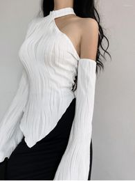 Women's T Shirts WOMENGAGA Diagonal Shoulder Shirt Spicy Girl Design Sense Irregular White Top Elegant Slim Flare Sleeve 2023 42G1