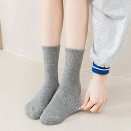 Women Socks 3/5 Pairs Women's Cotton Solid Colour Fashion Autumn Winter Thick Mid-calf Long Lady Underwear Wholesale