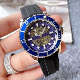 Brand Watches Men Automatic Mechanical Style Rubber Strap Good Quality Wrist Watch Clock X2072161