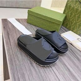 Designer Slipper Luxurious Sandles Pool Pillow Comfort Mule Slides Platforms Sandal For Woman Real Leather Summer Shoe With Box NvwlXO