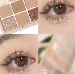 tttttt Augencreme Wet and Wild Hignlighter Gold Augen-Make-up-Creme Höhere Augen-Make-up-Pinsel Lidschatten-Highlight 4454674