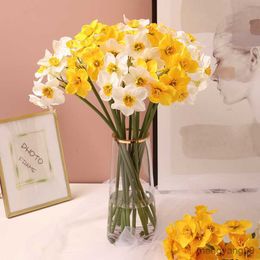 Christmas Decorations Silk Yellow Daffodil Artificial Narcissus Flower Bouquet Home Wedding Decoration Decorations Flower R230922