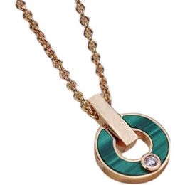 Luxury Fashion Diamond Necklace Classic Baojia Mother-of-Pearl Round Green Pendant Design Jewellery Original Packaging Gift Box227p