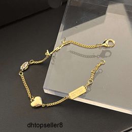 top Fashionable Chain Bracelets Women Love Bangle Dog Tag Link letters Designer Jewelry Pendant 18K Gold Plated Faux Pendant Stainless steel Love Gift Wristband Cuf