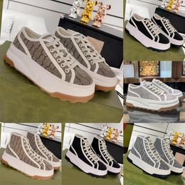 Tennis 1977 Sneaker Designers Canvas Thick Soled Tennis Casual Shoes Women Men Luxurys Beige Blue Ace Shoe Embroidered Vintage Classic Design Fashion Sneakers