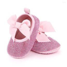 First Walkers Luxury Zircon Bow Girl Shoes Born Pography Props Shiny Baby Christening Soft Comfortable Infant Footwear 2023