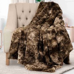 Blankets Battilo Faux Fur Blanket Bed Plaid Throw Blanket Double Plush Blankets for Sofa Bedspread on the Bed Decorative Sofa Blanket HKD230922