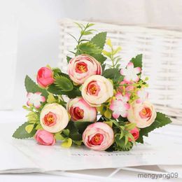 Christmas Decorations Silk Artificial Rose Flowers Autumn Decoration White Wedding Home Christmas Flower Bouquet Wreath Supplies R230922