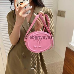 Cross Body Bags Bag Women's 2023 Summer New Simple and One Shoulder Bag High end Fashionable Cross Body Round Pie Bagblieberryeyes