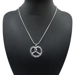 Traditional Bavarian Pretzel Necklace Pendant Antique Silver Short Rhinestone Statement Necklaces For Women Jewelry302p