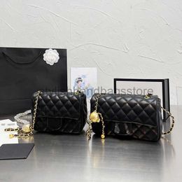 Shoulder Bags Colour Designer Shopping Cross body Diamond Lattice Soft Shoulder Bag Gold Ball Chain Flap Leather Cowhide Hasp Belts Handle Bags 20cm 17cm