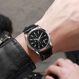 Wristwatches Fashion Men's Business Watch Top Male Quartz Watches Minimalist Casual Leather Strap Calendar Wristwatch Men Clock