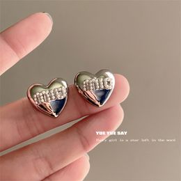 Stud Heart Shaped Pearl Letter Earrings For Women Korean Fashion Silver Color Elegant Metal Enamel Piercing Jewelry Girls Accessories 230922