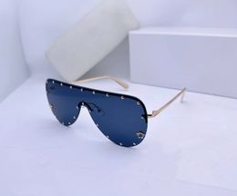 Designer Sunglasses For Women and Men Fashion Model Special UV 400 Protection Letter Big Leg Double Beam Frame Outdoor Brands Design Alloy Diamond Sunglasses 17338