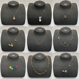 Four Leaf Clover Pearl necklace Necklace Women's Clavicular Necklace Simple casual Neck Chain Jewellery Accessories Gifts Wholesale Retail